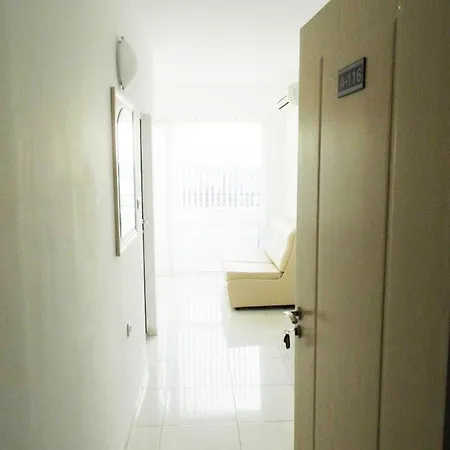 Слънчево Студио В Роуз Резиденс - Слънчев Бряг Apartmanhotel Napospart